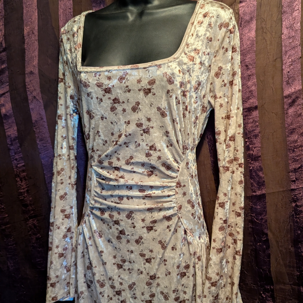SHEIN Beige Floral Long Sleeve Ruched Maxi Dress with Square Neck